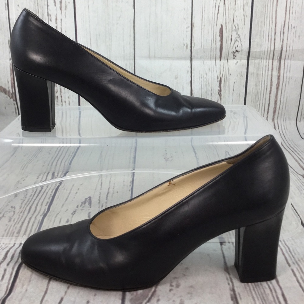 Vintage Bally classic chunky high heels black 6
